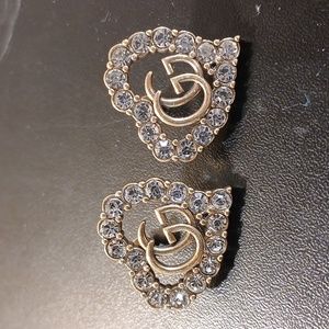 WOMEN'S GUCCI HEART SHAPED DOUBLE GG GOLD CRYSTAL EARRINGS